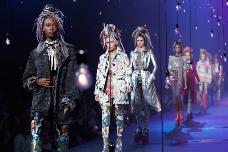 Cultural Appropriation or Appreciation? Marc Jacobs Uses Faux Locs for Spring 2017 Show