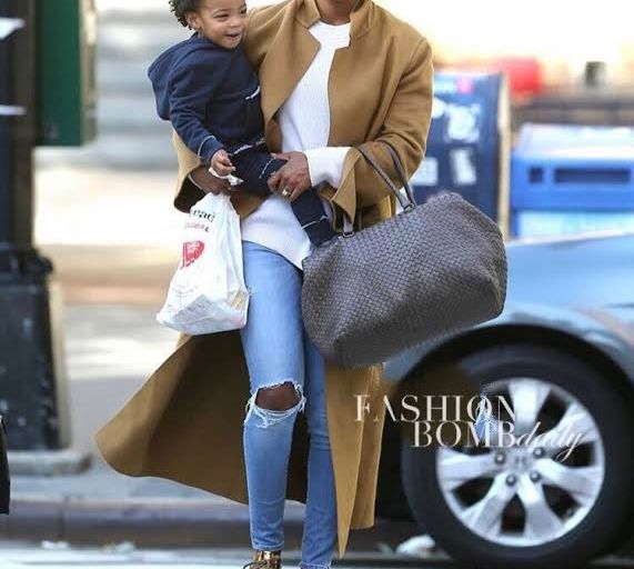 Splurge: Kelly Rowland’s NYC Stella McCartney Elyse Metallic Platform Creeper