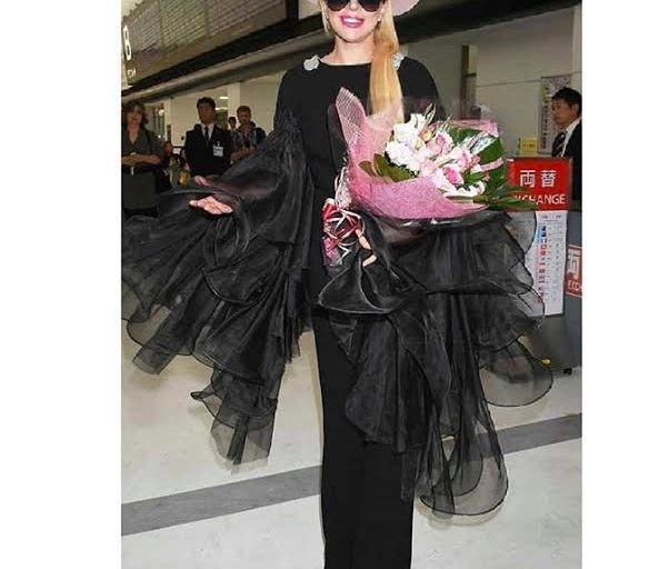 Hot or Hmm…: Lady Gaga’s Tokyo Stephane Rolland Couture Spring 2016 Jumpsuit