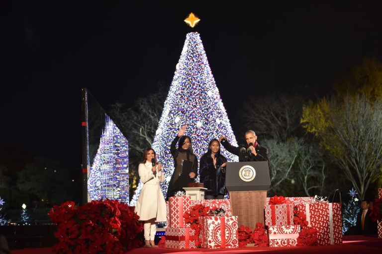 Splurge: Sasha Obama’s 94th Annual National Christmas Tree Lighting $695 Opening Ceremony Navy Culver Faux Fur Reversible Coat