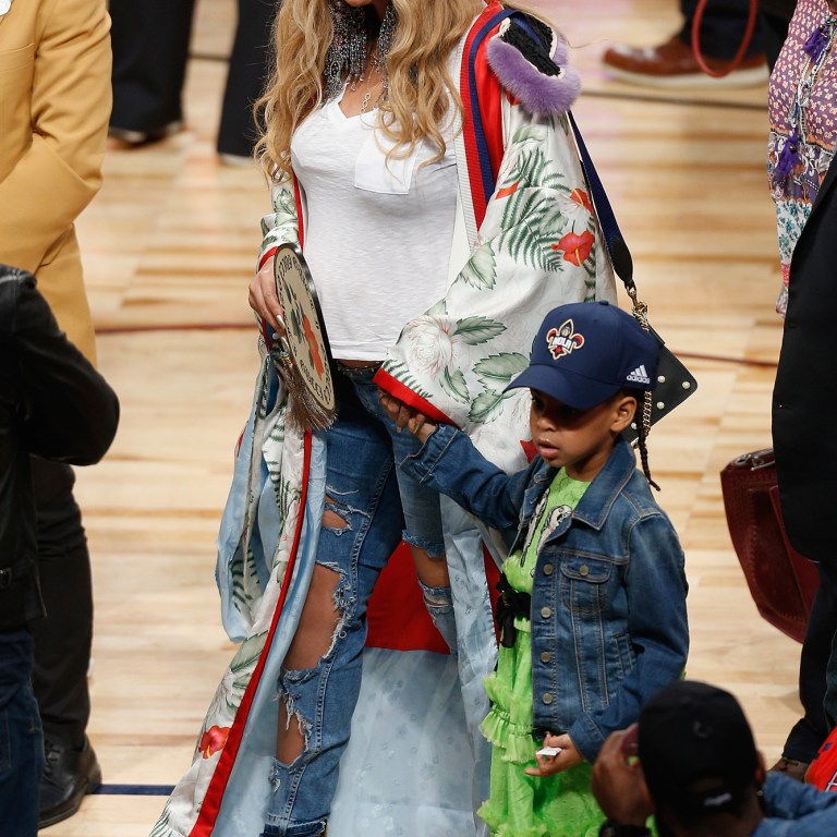 Splurge: Beyonce Knowles Carter’s All Star Weekend Gucci’s Spring 2017 Kimono and Blue Ivy’s Gucci Broderie Anglaise Dress