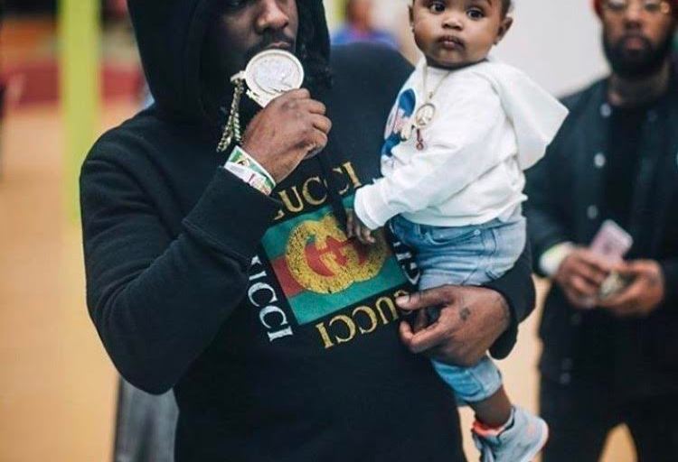 Men’s Fashion Flash: Wale’s Instagram Gucci Black Logo Sweatshirt