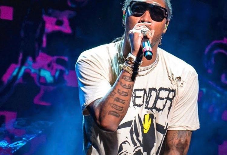 Fashion Bomb Men: Surrender(ed) America T-Shirts As Worn by Future