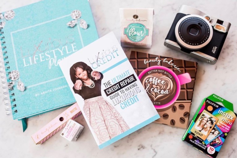 Giveaway: Win a Luxurious Lifestyle Planner!