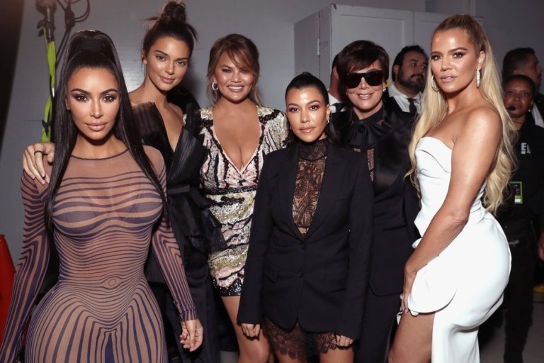 The Best Looks from the E! People’s Choice Awards 2018: Kim Kardashian in Jean Paul Gaultier, Gwen Stefani in Balmain, and More!