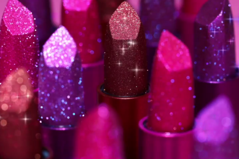 Beauty Bomb Product of the Day: Huda Beauty Metallic Power Bullet