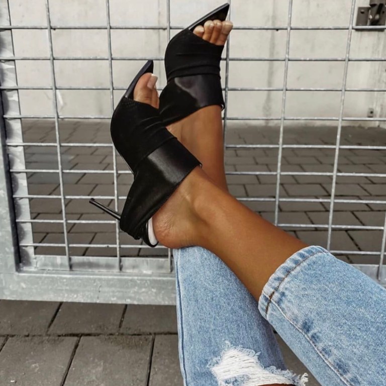 Bomb Product of the Day: Mistress Rocks Abyss Mules