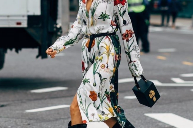 4 Reasons Why a Watch Gives You a Professional Image at Work