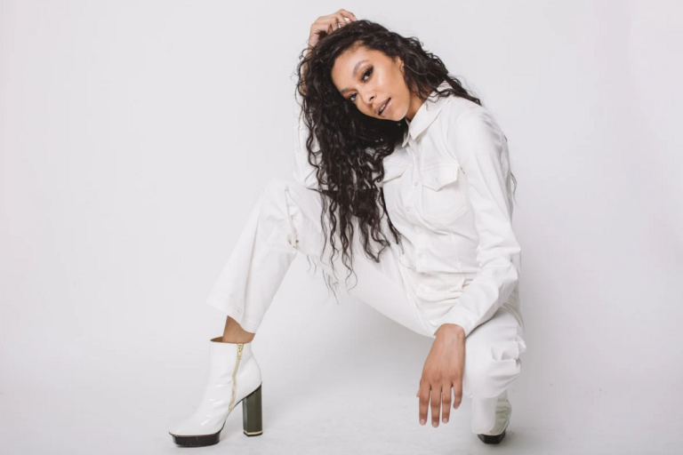 You Should Know Marrisa Wilson New York: Stylish Jumpsuits, Modern Tops and Contemporary Clothing from Day to Night