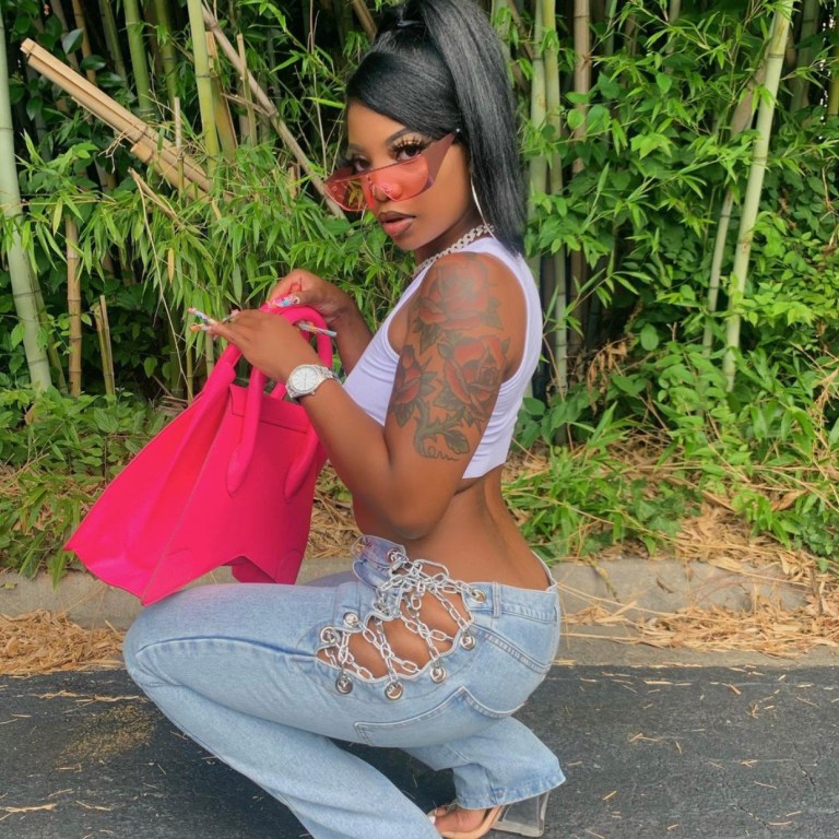 De’arra Taylor Stuns in Chain-Up Jeans From Fashion Nova