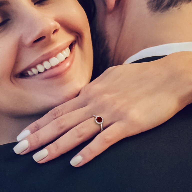 7 Gorgeous Non-Diamond Alternatives for Your Engagement Ring