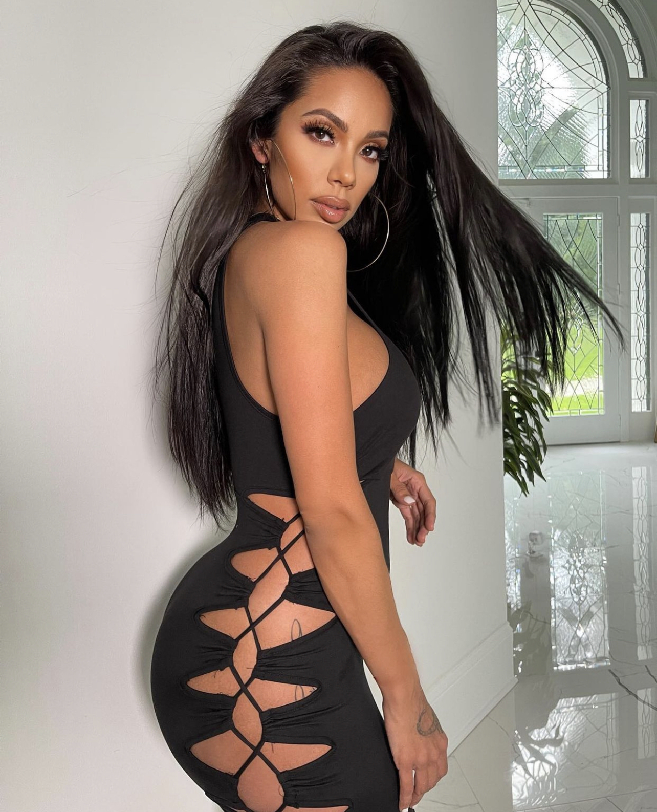 Fashion nova cut out dress best sale