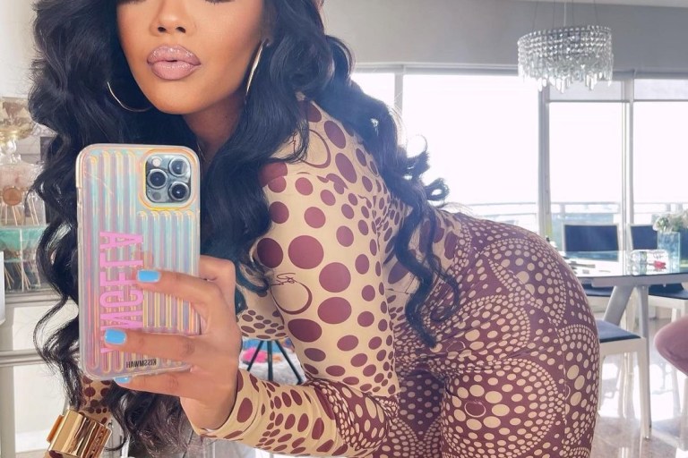 Mail Bombs: Angela Simmons ‘s Printed Catsuit, Lori Harvey’s Blue Woven Handbag, and Vanessa Bryant’s Chic Shades!