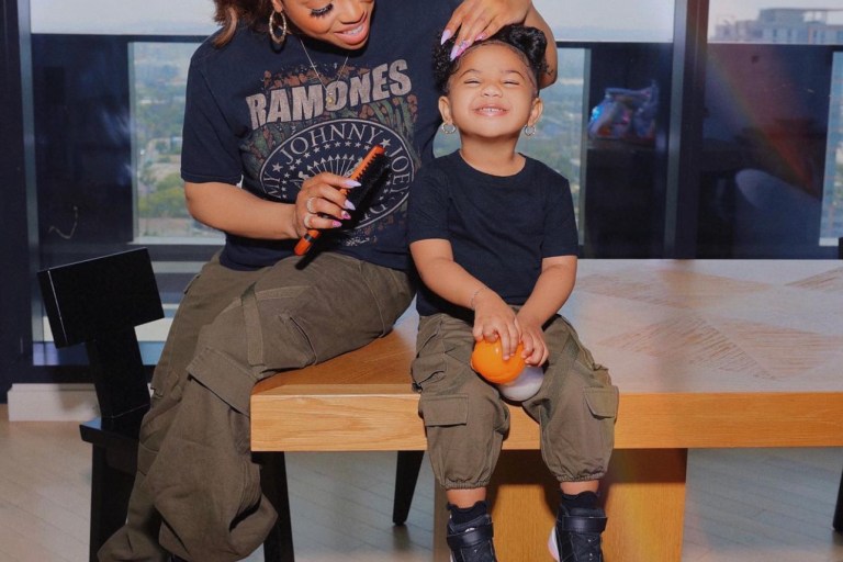 Brooke Valentine and Daughter Chí Summer Match Each Other’s Fly in Fashion Nova Olive Green Cargo Pants