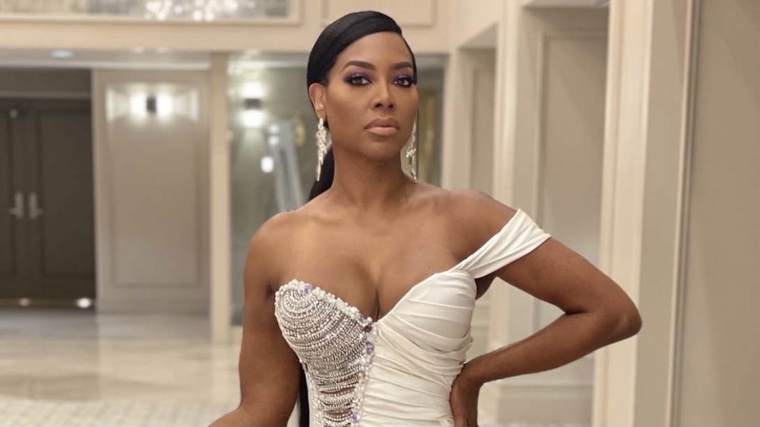 kenya moore denim dress Queen Photog: @imerickrobinson Styled by: @archivesofwill Hair @darienmiche Editing @ctdgraphicx