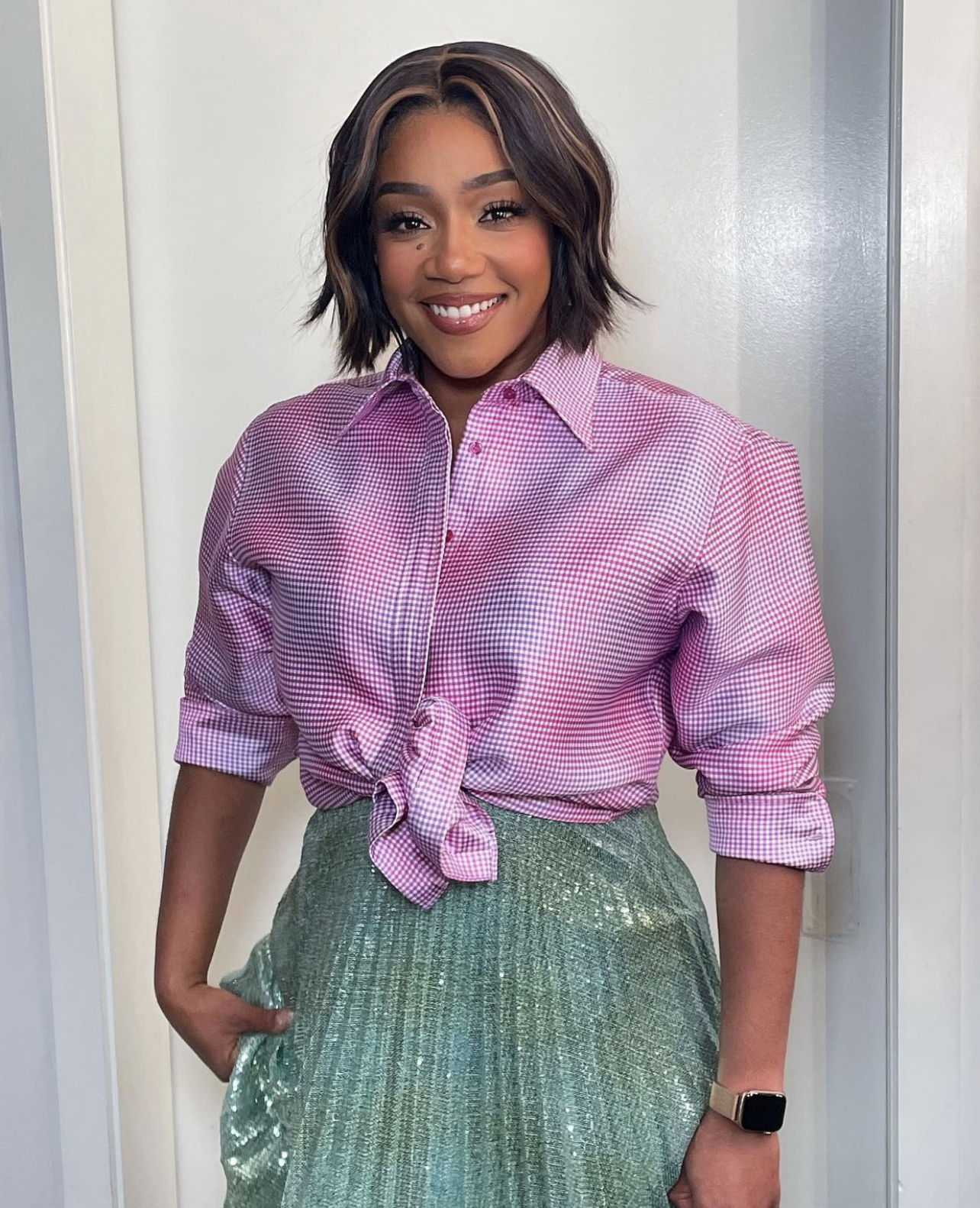 Tiffany Haddish Hosts 'The Ellen Show' Wearing Brandon Maxwell  Spring/Summer 2022 Pink Checkered Shirt and Green Sequin Pleated Skirt -  Fashion Bomb Daily