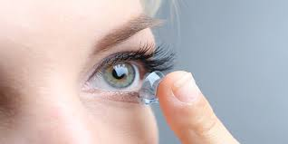 The best ways you can wear daily contact lenses