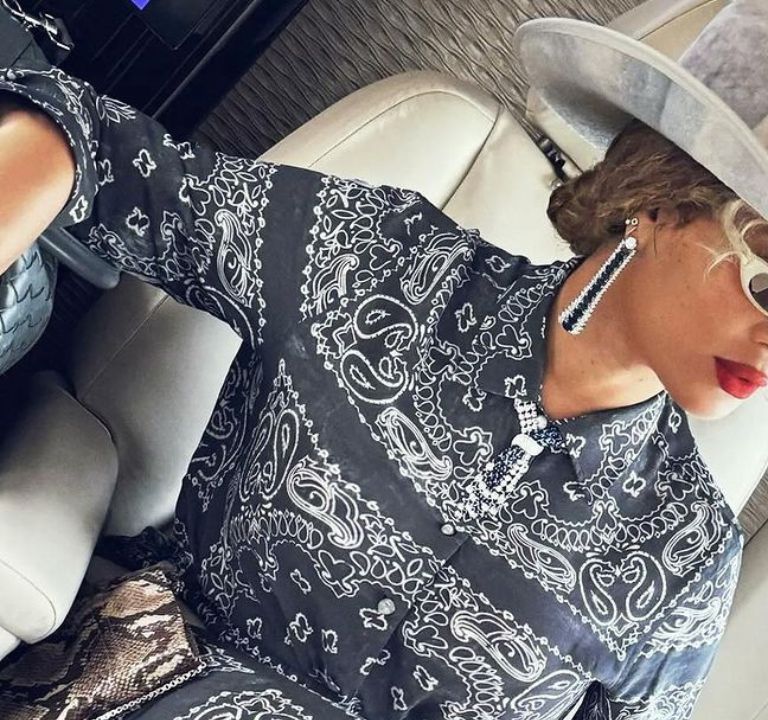 Beyoncé Posed with Jay-Z in a Navy and White Paisley Print Golden Goose Set