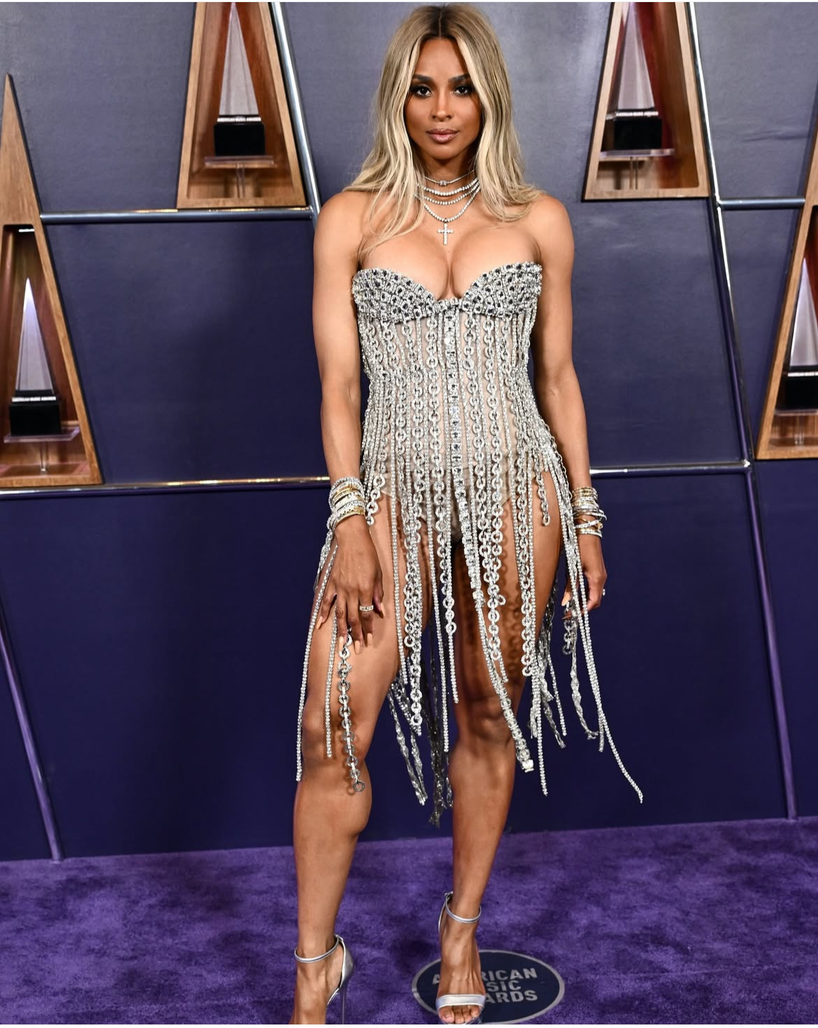 On The Scene At The 2025 AMAs Janet Jackson Performs In A Vetements Look Ciara Slays In A Chained Bronx Banco Dress JLO Looks Glamorous In A Brown Defaience Gown More 2