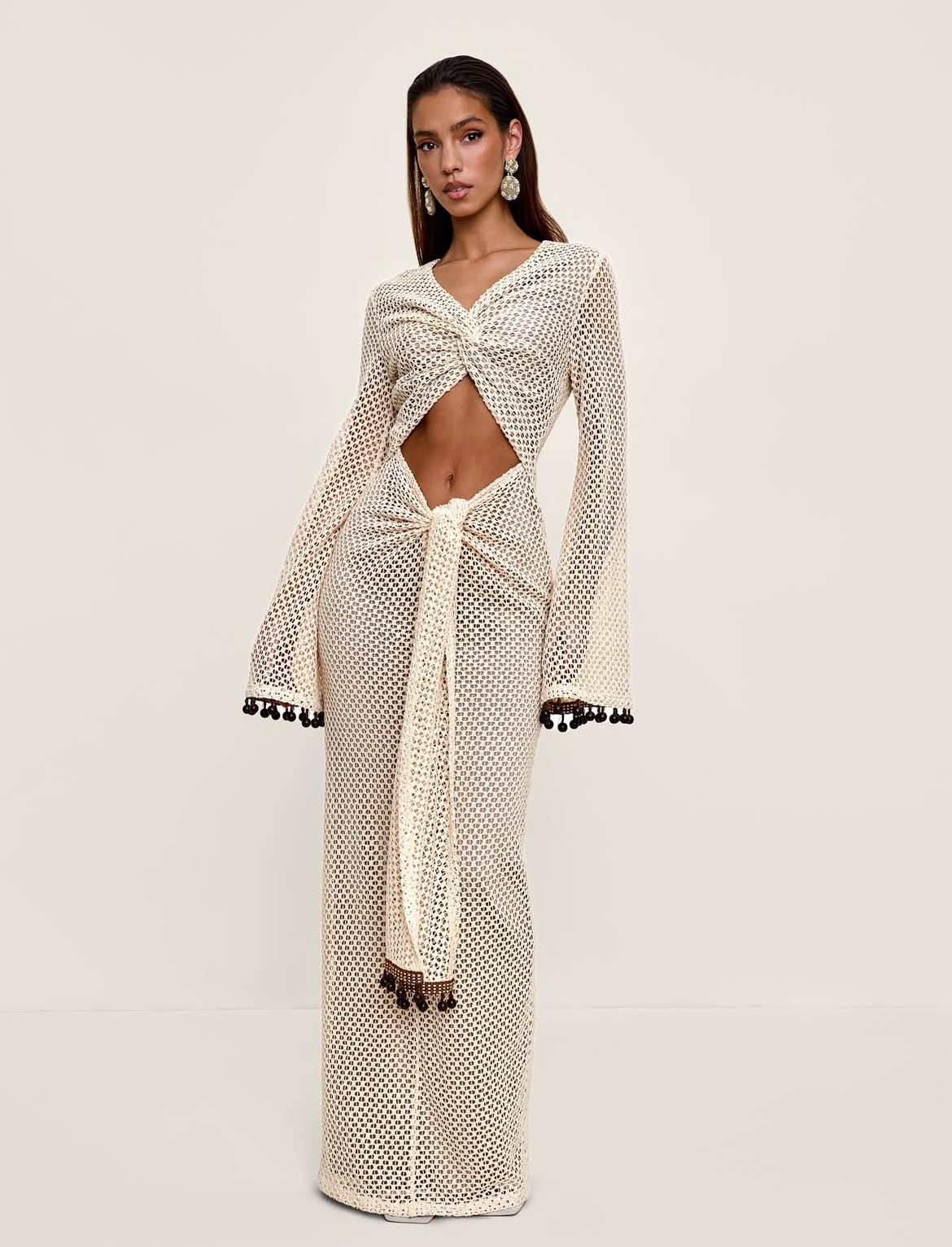 Meagan Good attended the 22Wounds To Widom22 dinner with Jonathan Majors, wearing a cream Andrea Iyamah dress 4 1