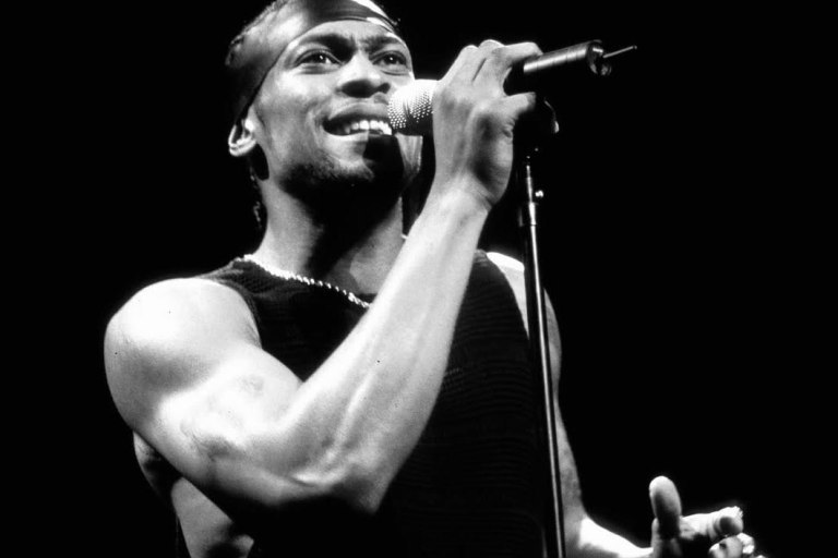 R&B Legend D’Angelo Passes Away at 51 After Private Battle with Pancreatic Cancer