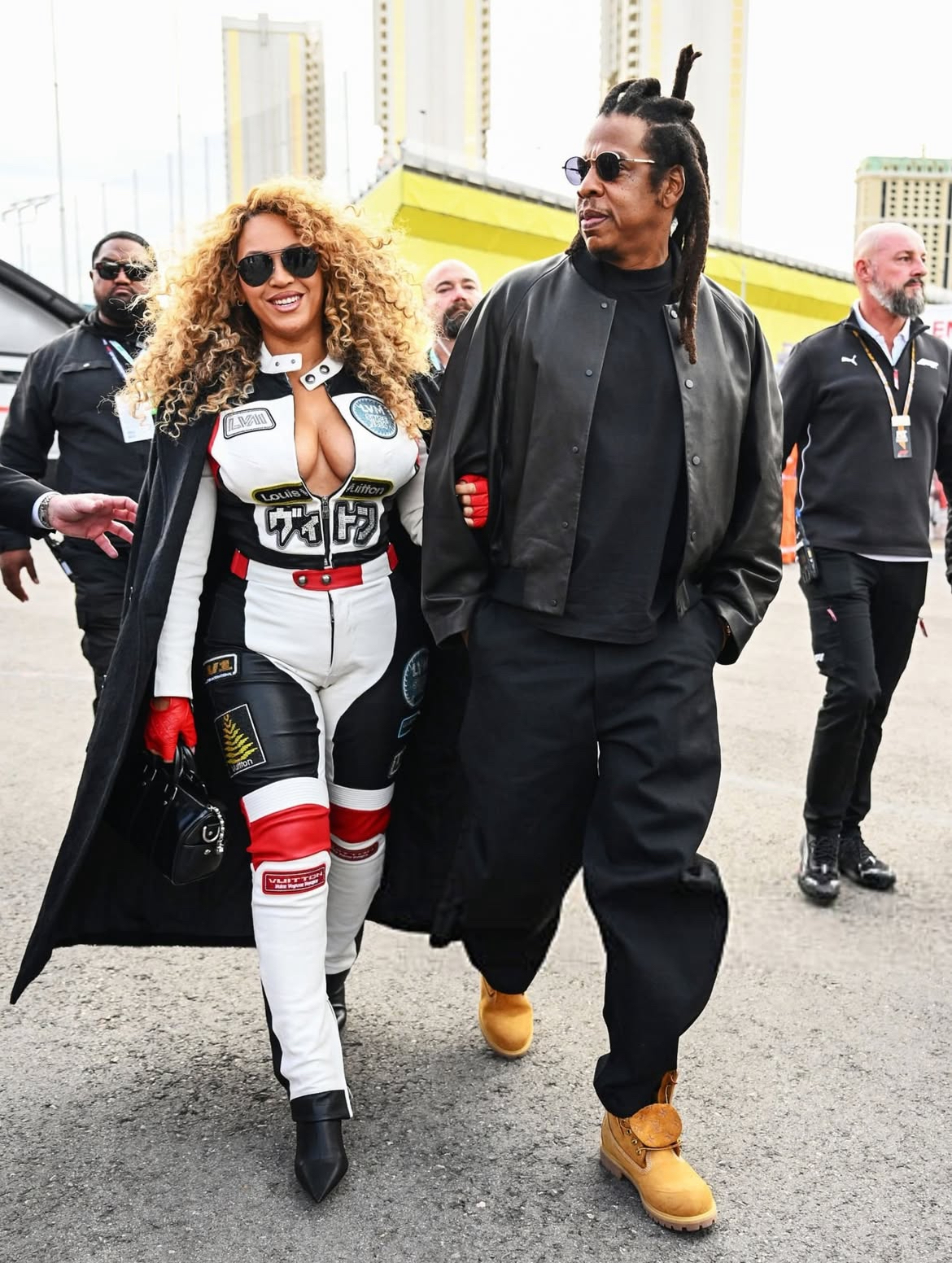 Best Looks Of The November 2025 Beyonce In A White Louis Vuitton Moto Look Michelle Obama Stuns In A Black Simon Rocha Dress Lil Kim Performs In Blue The Attico Jeans Rashidah Young 6