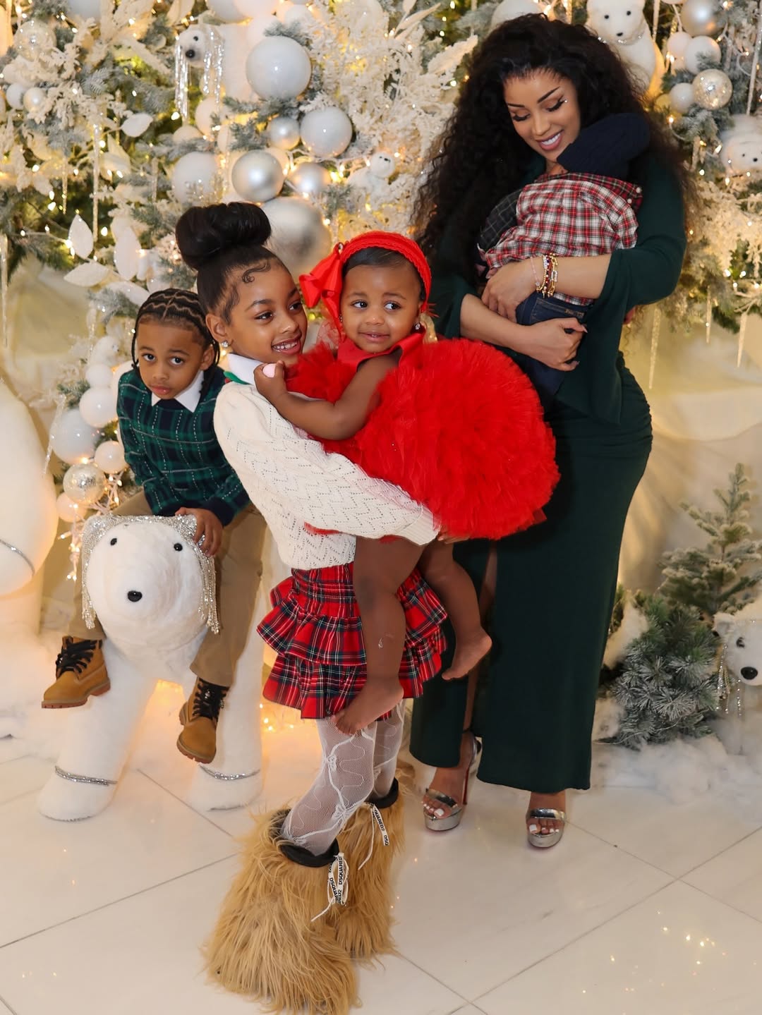 Cardi B Celebrate Christmas With Her Children In An Olive Green Bodycon Dress With Silver Metallic Heels 1