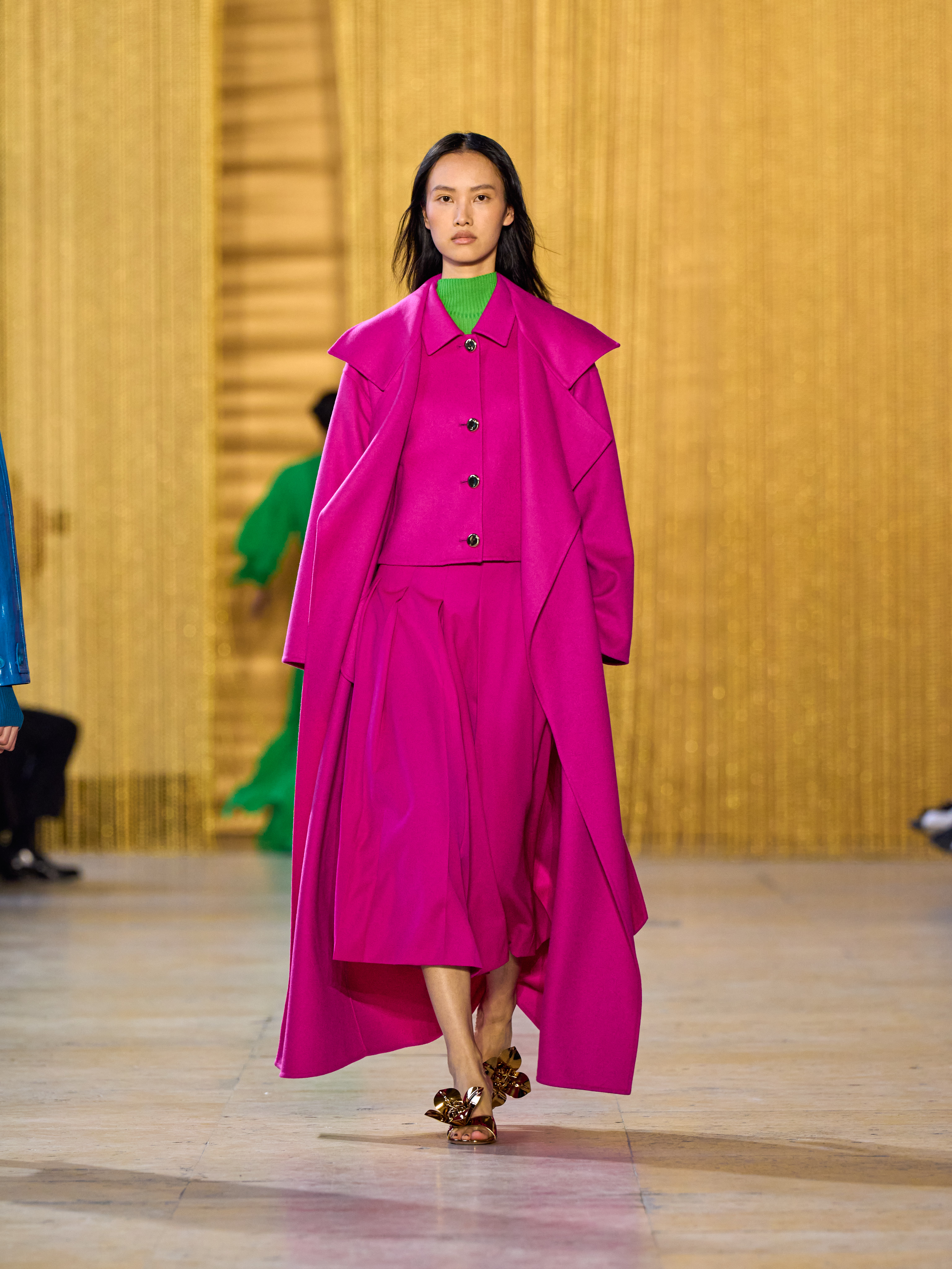 Akris 01 ROS Front FW26 3x4 039