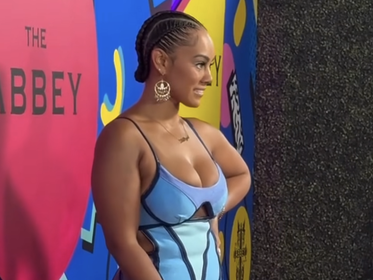 Dr. Cheyenne Bryant Wore a Blue Fashion Nova Bandage Midi Dress at The Abbey’s 35th Anniversary in West Hollywood Dr. Cheyenne Bryant Wore a Blue Fashion Nova Bandage Midi Dress at The Abbey’s 35th Anniversary in West Hollywood