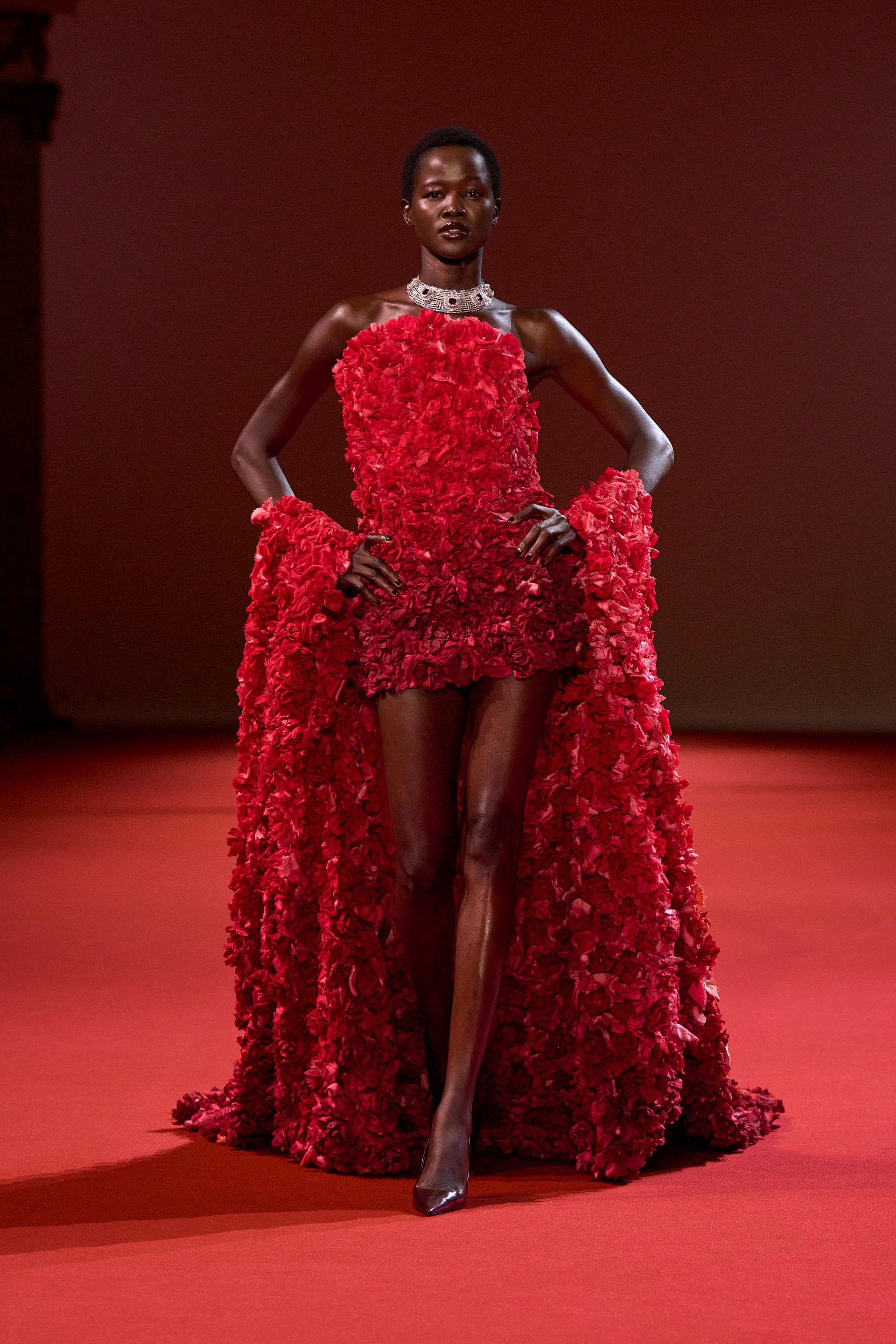 10 Manish Malhotra Debuts Fall 2026 Maa Collection At Paris Haute Couture Week