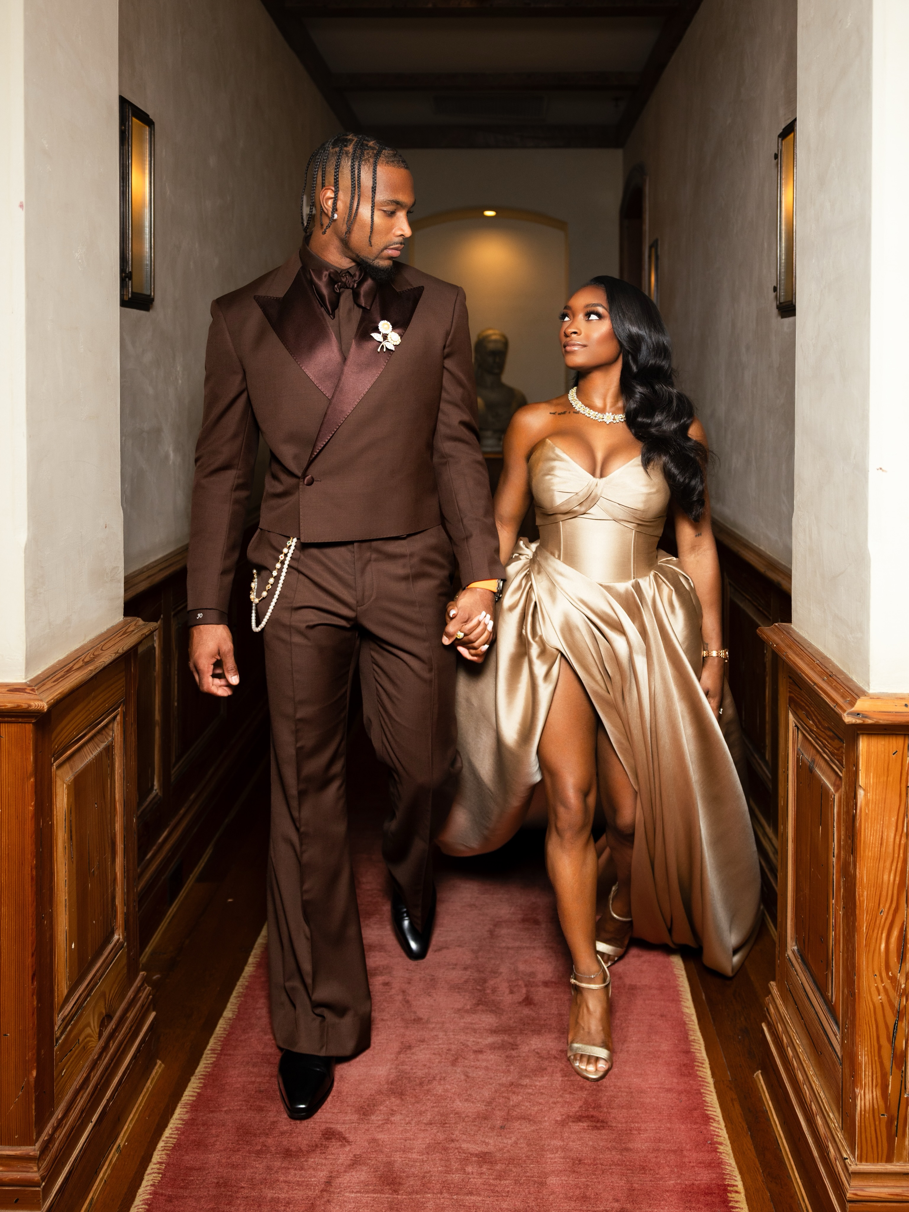 Simone Biles Stuns In Custom Eman Alajlan Gold Gown Jonathan Owens In Maestro Philippe At 2026 ESPY Awards Image 1784300275 10