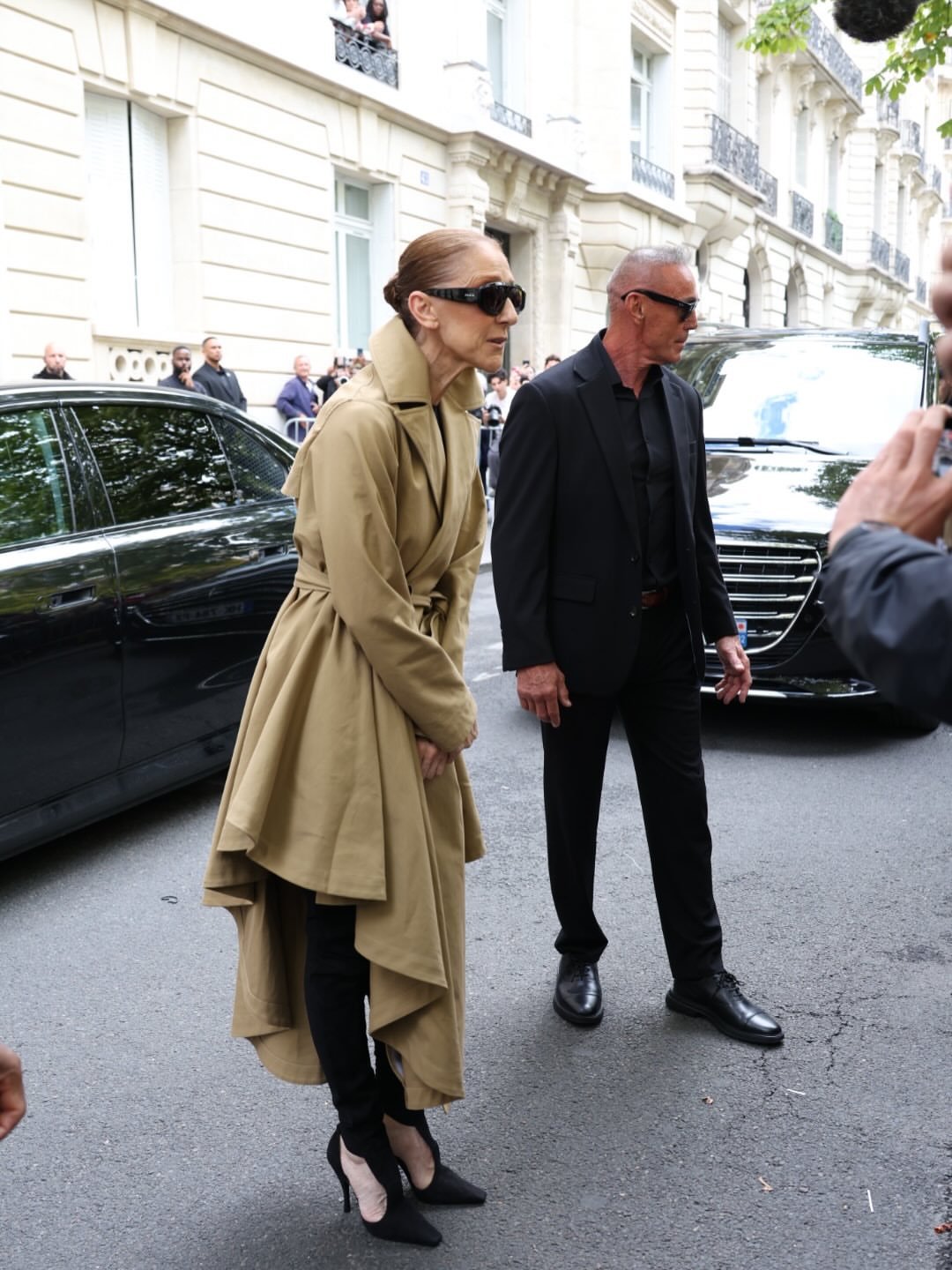 4 Celine Dion Wore An Asymmetric Caramel Alaia Trench Coat And Cutout Suede Boots In Paris