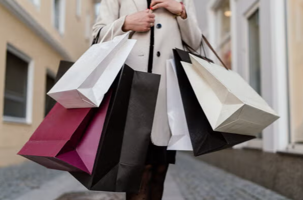 Luxury Without the Stress: How Fashion Lovers Can Shop Smarter