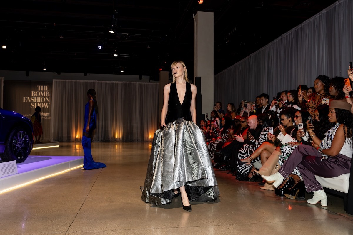 13 1937 Cadillac TheBombFashionShow Hadji 15355