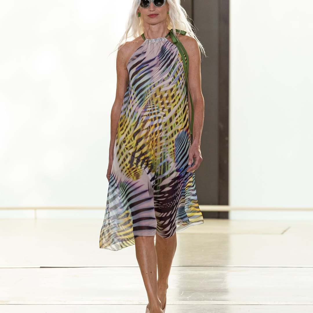 Agnes B Spring Summer 2027 Paris Fashion Week Scenic Prints Leather Image 1791253876 11